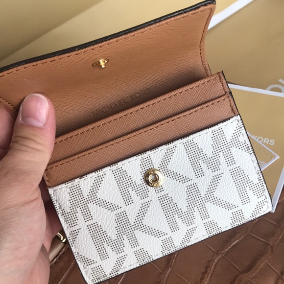 💕🌸mk Satchel set💕Kellen crossbody - Picture 5 of 8